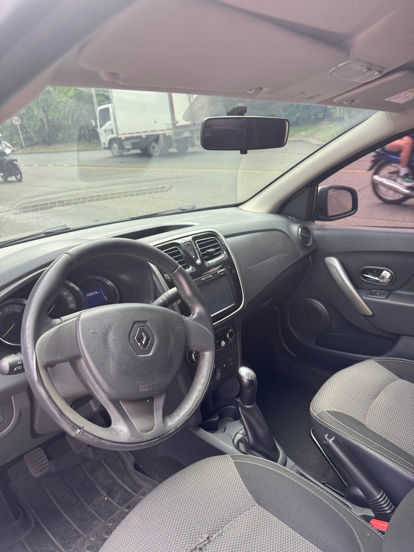 (VENDIDO) RENAULT LOGAN INTENS 2018 - Image 8