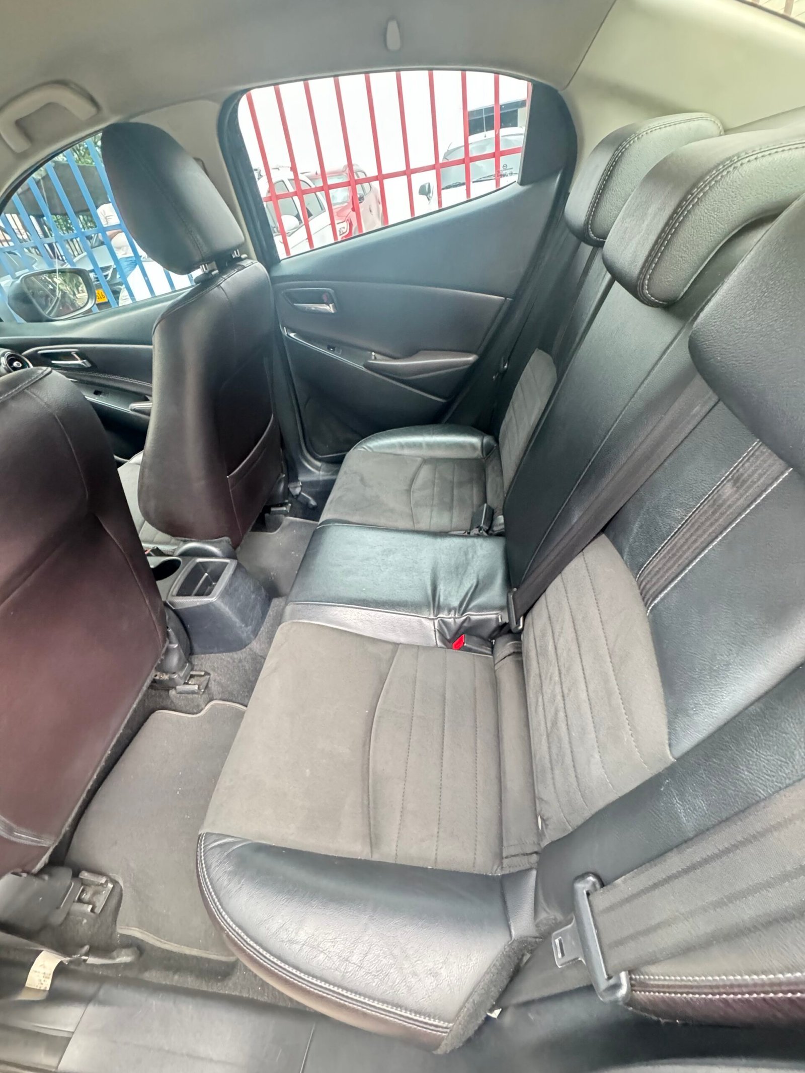 MAZDA 2 GRAND TOURING LX 2020 - Image 9