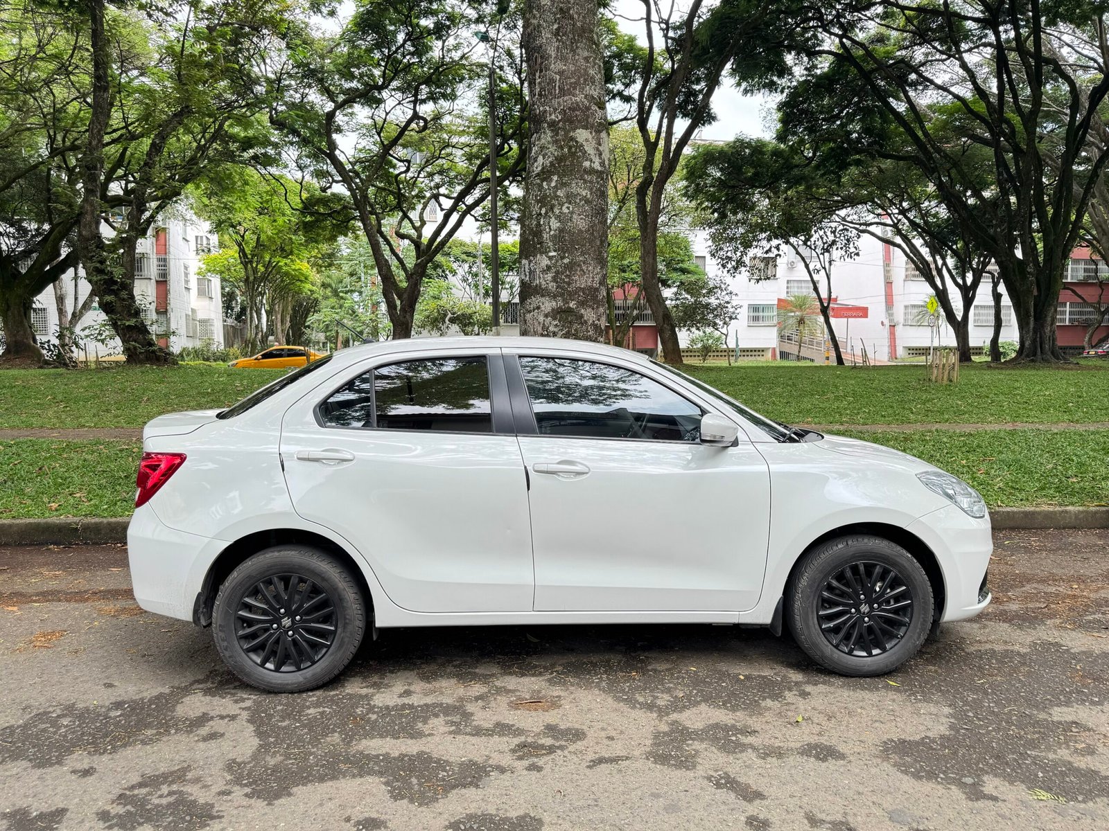 SUZUKI SWIFT DZIRE 2023 - Image 5