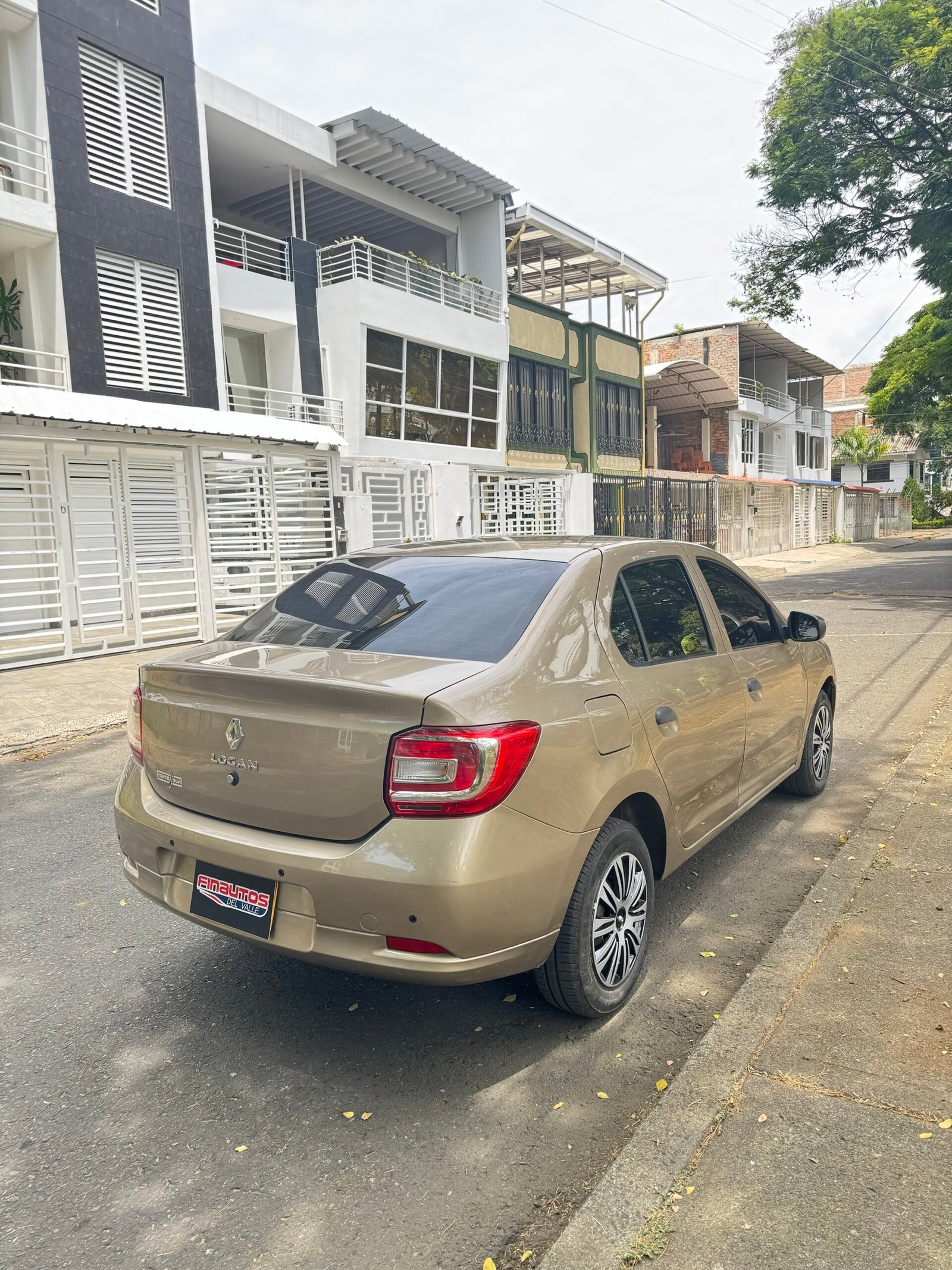 RENAULT LOGAN 2021 - Image 5