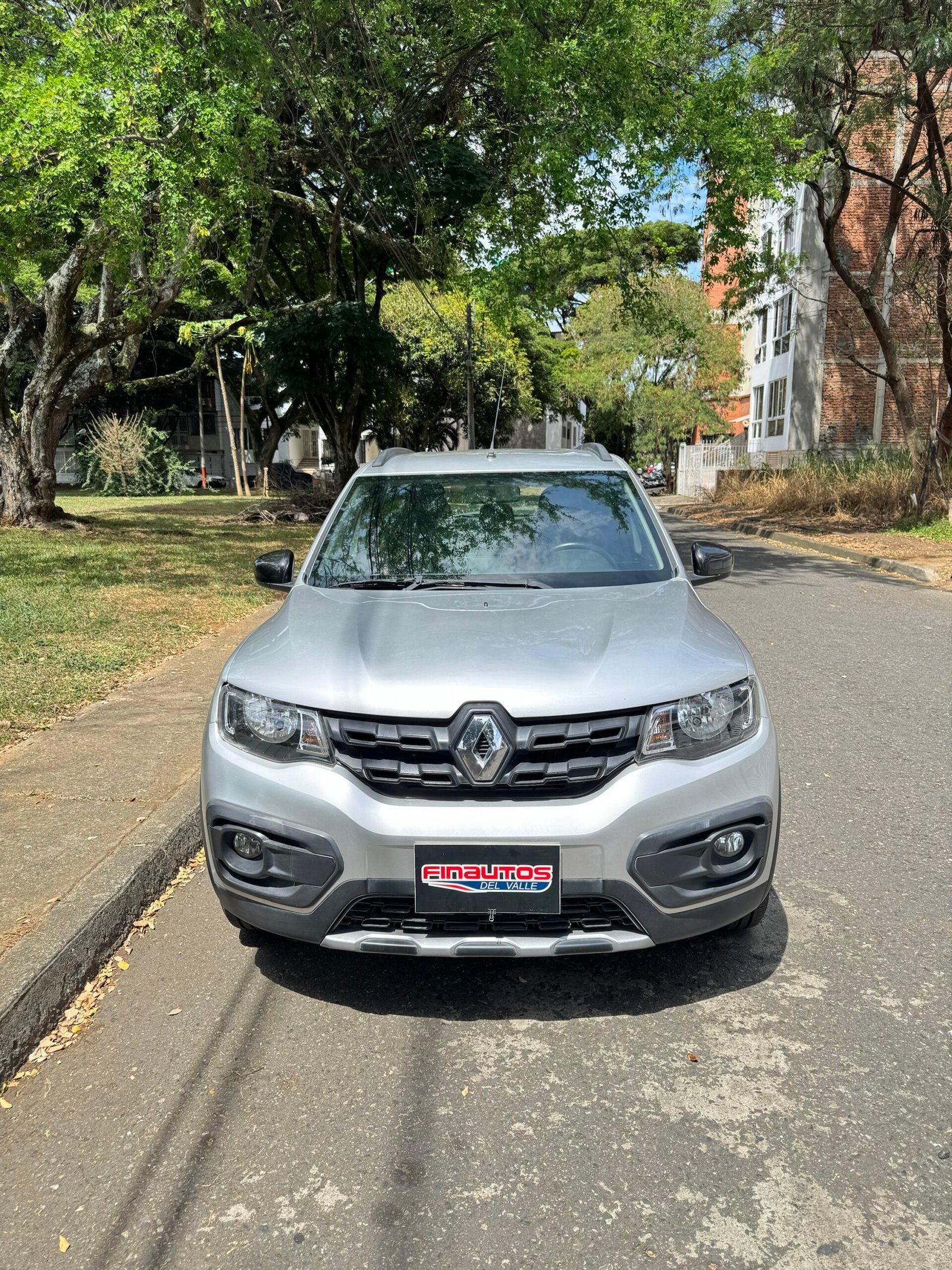 RENAULT KWID OUTSIDER 2020 - Image 2